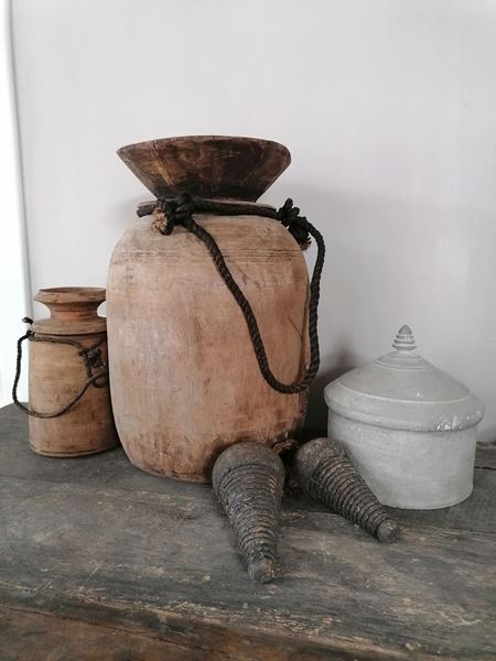 Afbeelding van Oude pot met deksel - Tika box - grijs