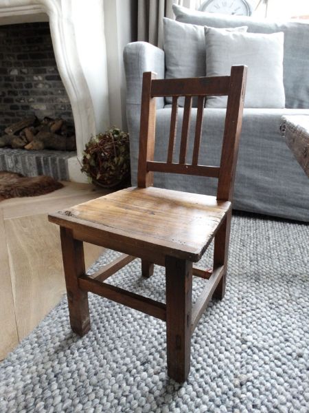 Picture of Oud houten kinderstoeltje