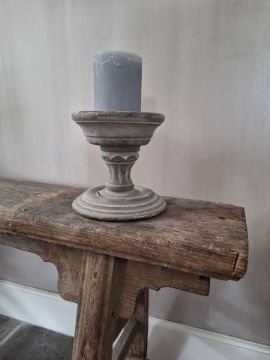 Picture of Houten kandelaar rond cement finish