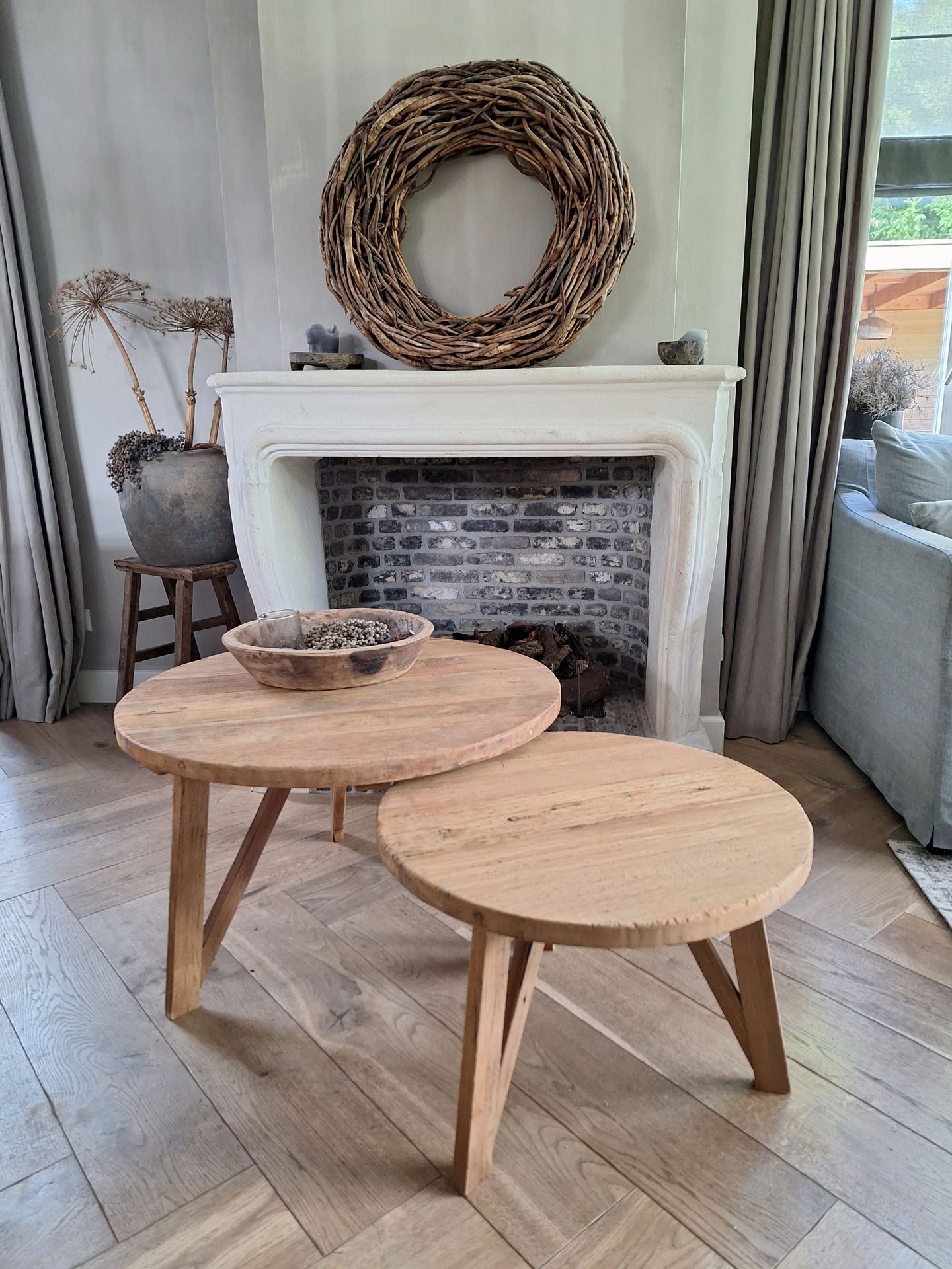 Stoere salontafel set/2 rond Rough naturel teak- Stoer & Stijlvol