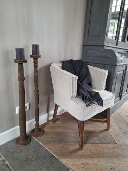 Picture of Oud houten vloerkandelaar L