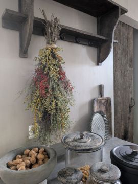 Picture of Toef van tijm, dadel en rozenbottel L