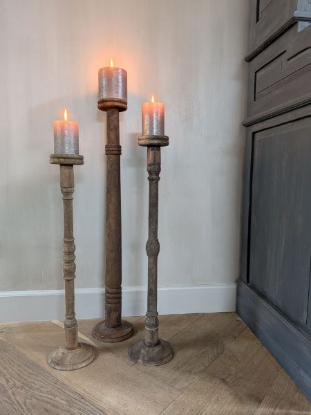 Picture of Oud houten vloerkandelaar L