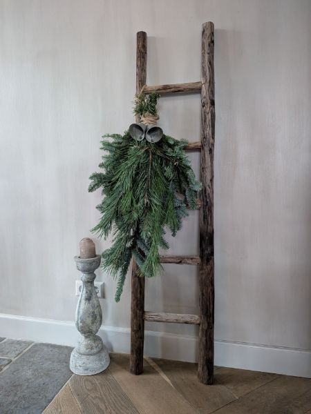 Picture of Kerst toef Nobilis met zinken bellen